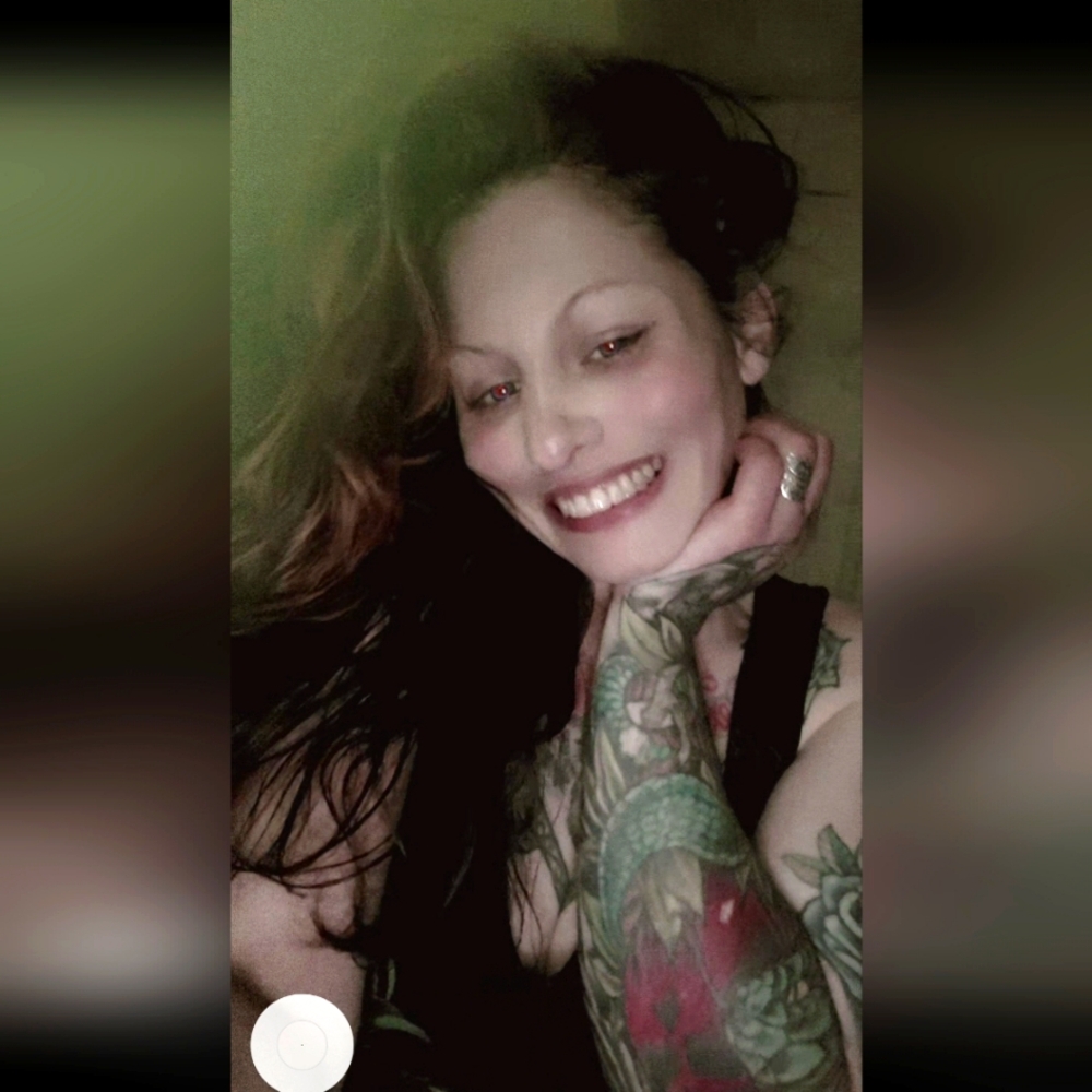 Meet your Posher, Nikki